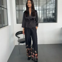 Karmamia Copenhagen bukser - Nomi black blossom