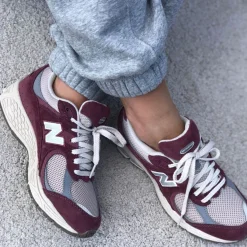 New Balance sneakers - U2002RS washed burgundy m. timberwolf/slate grey
