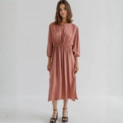 Project AJ117 kjole - Roxanne old rose