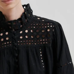 Second Female bluse - Brunie black