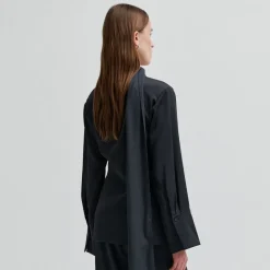 Second Female bluse - Glari Wrap black sand