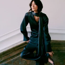 Second Female bluse - Glari Wrap black sand