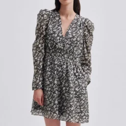 Second Female kjole - Vivi black