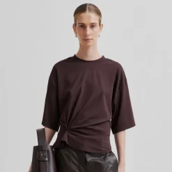 Second Female t-shirt - Missouri chocolate plum