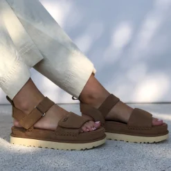 UGG sandaler - Goldenstar chestnut